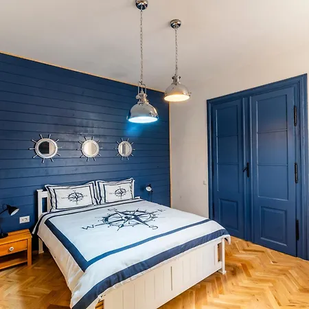 Apartment Luxurious In Old Town - Ultra *